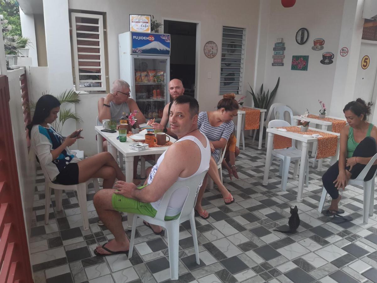 Sandstorm Lodge And Cafe Puerto Galera Zewnętrze zdjęcie