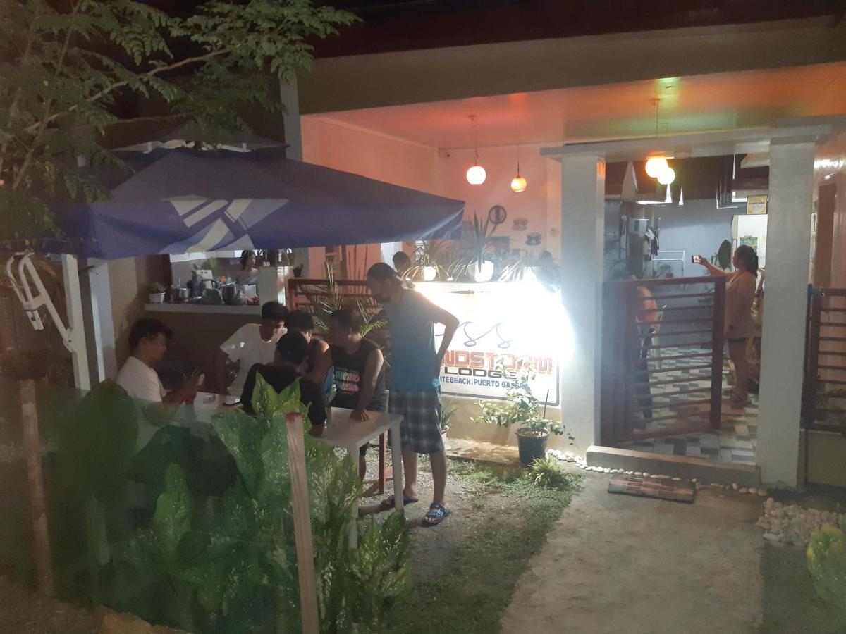 Sandstorm Lodge And Cafe Puerto Galera Zewnętrze zdjęcie